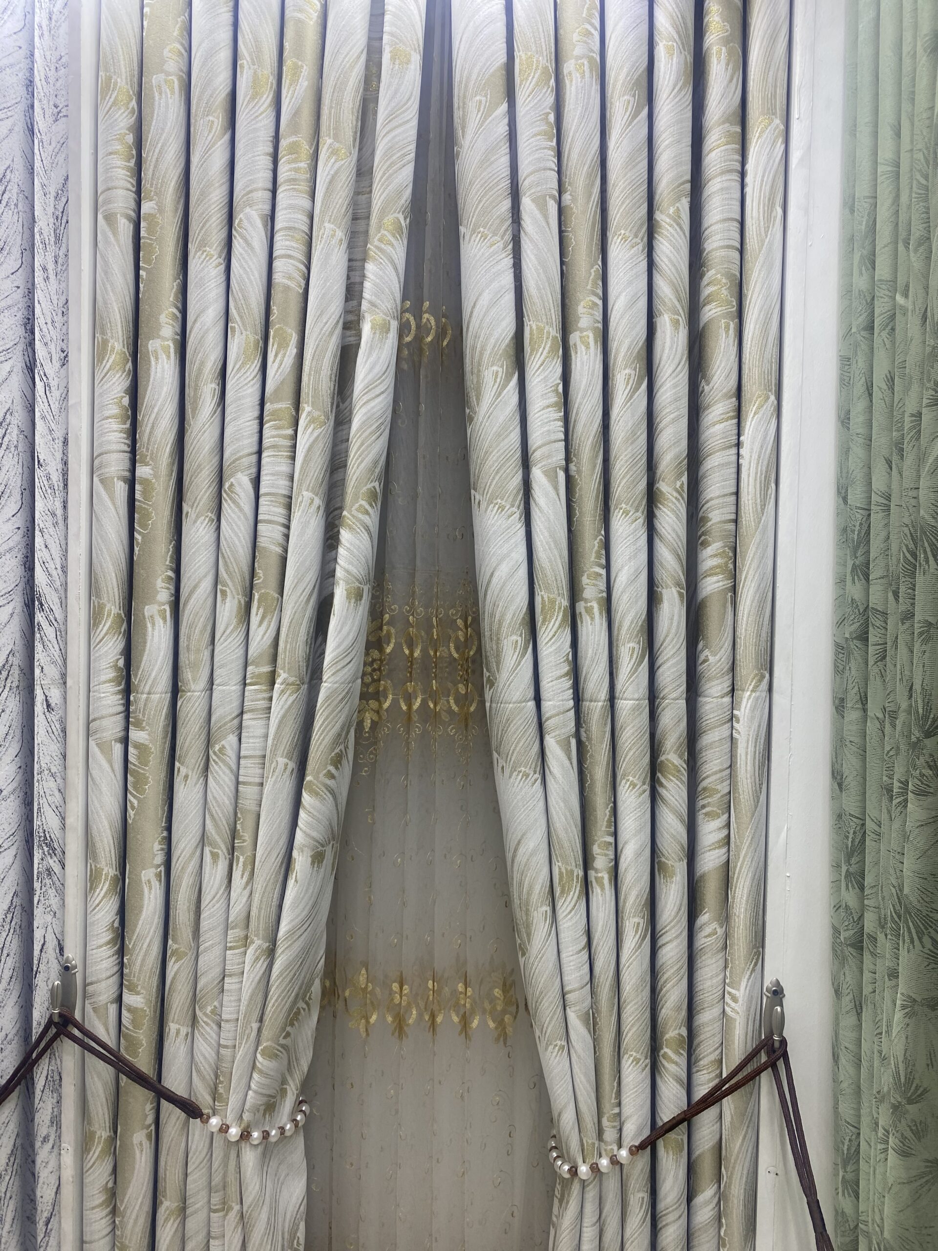 Floral Curtains - Image 4